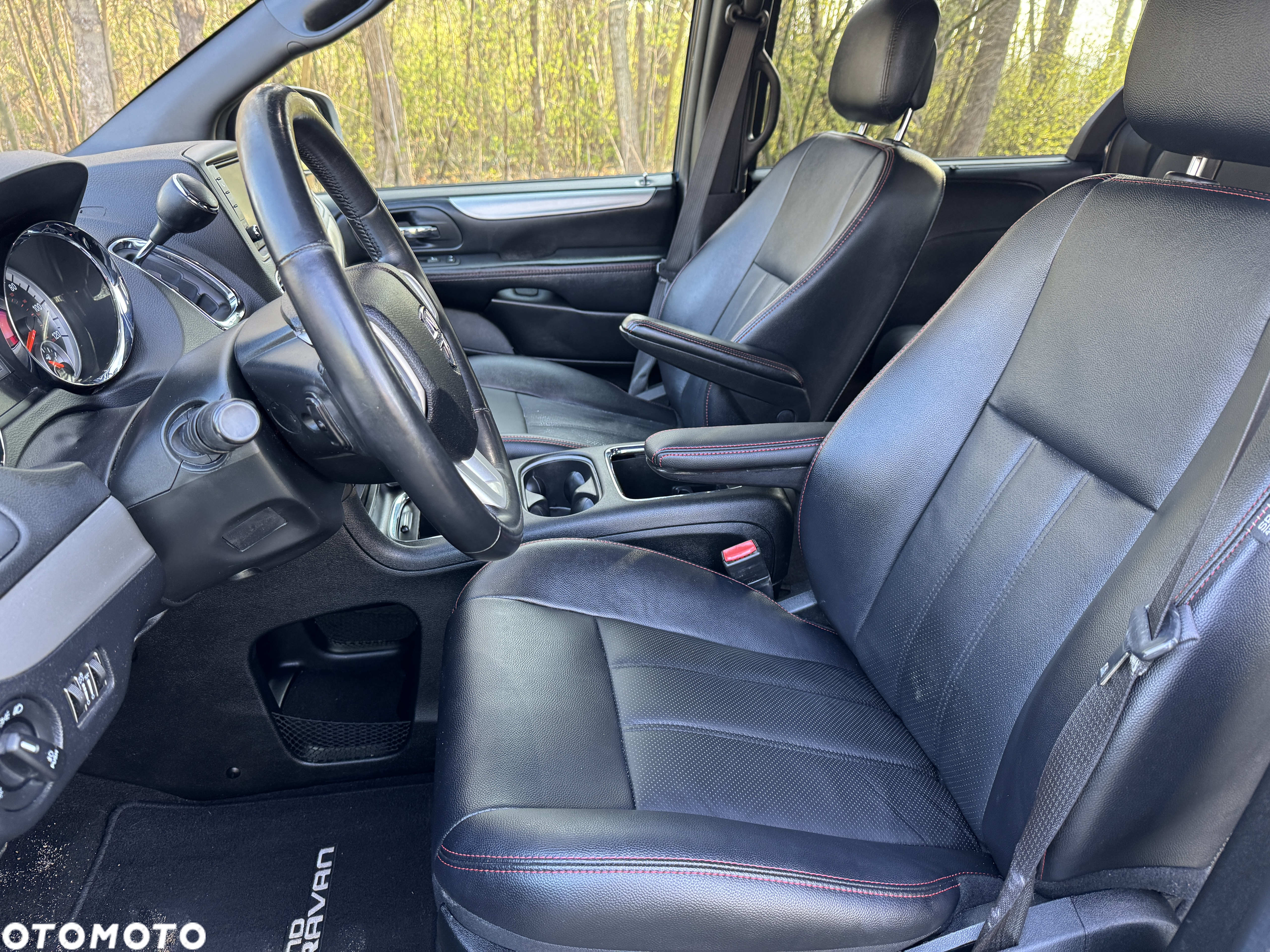 Dodge Grand Caravan 3.6 R/T - 30