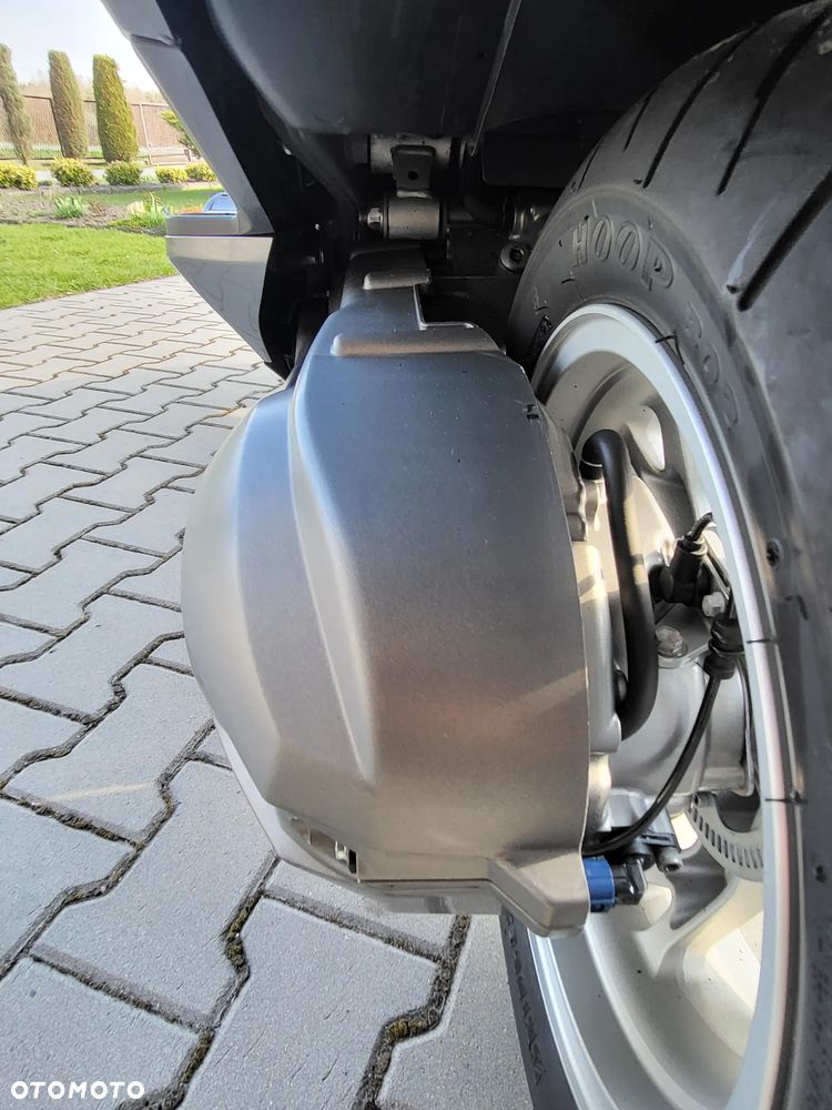 Suzuki Burgman - 20