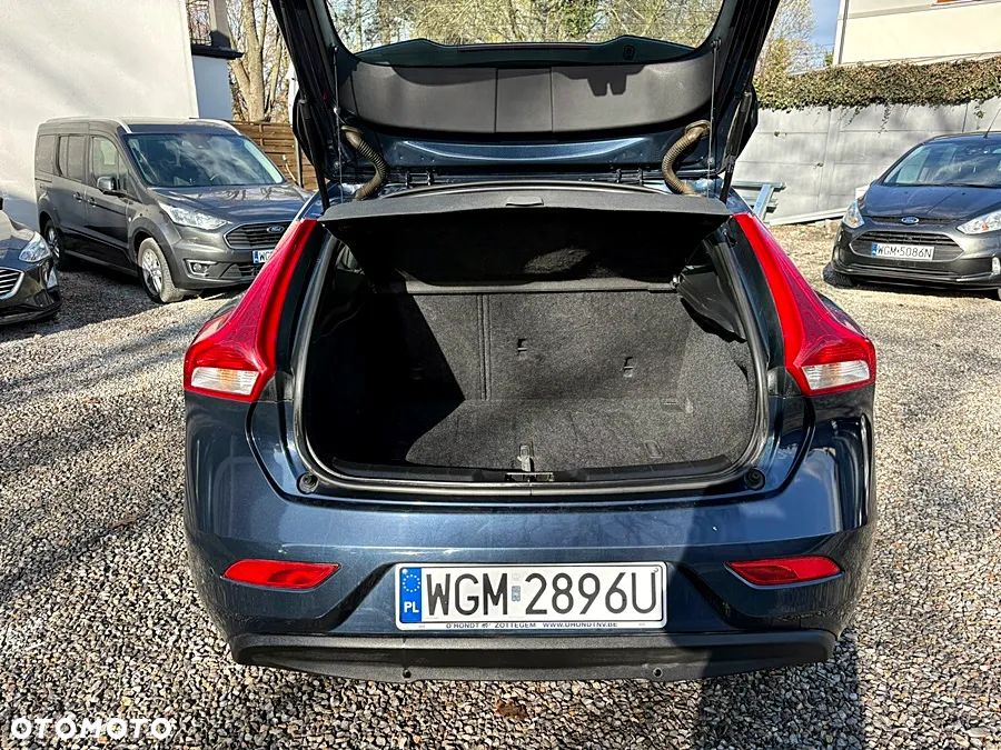 Volvo V40 D2 Summum - 11