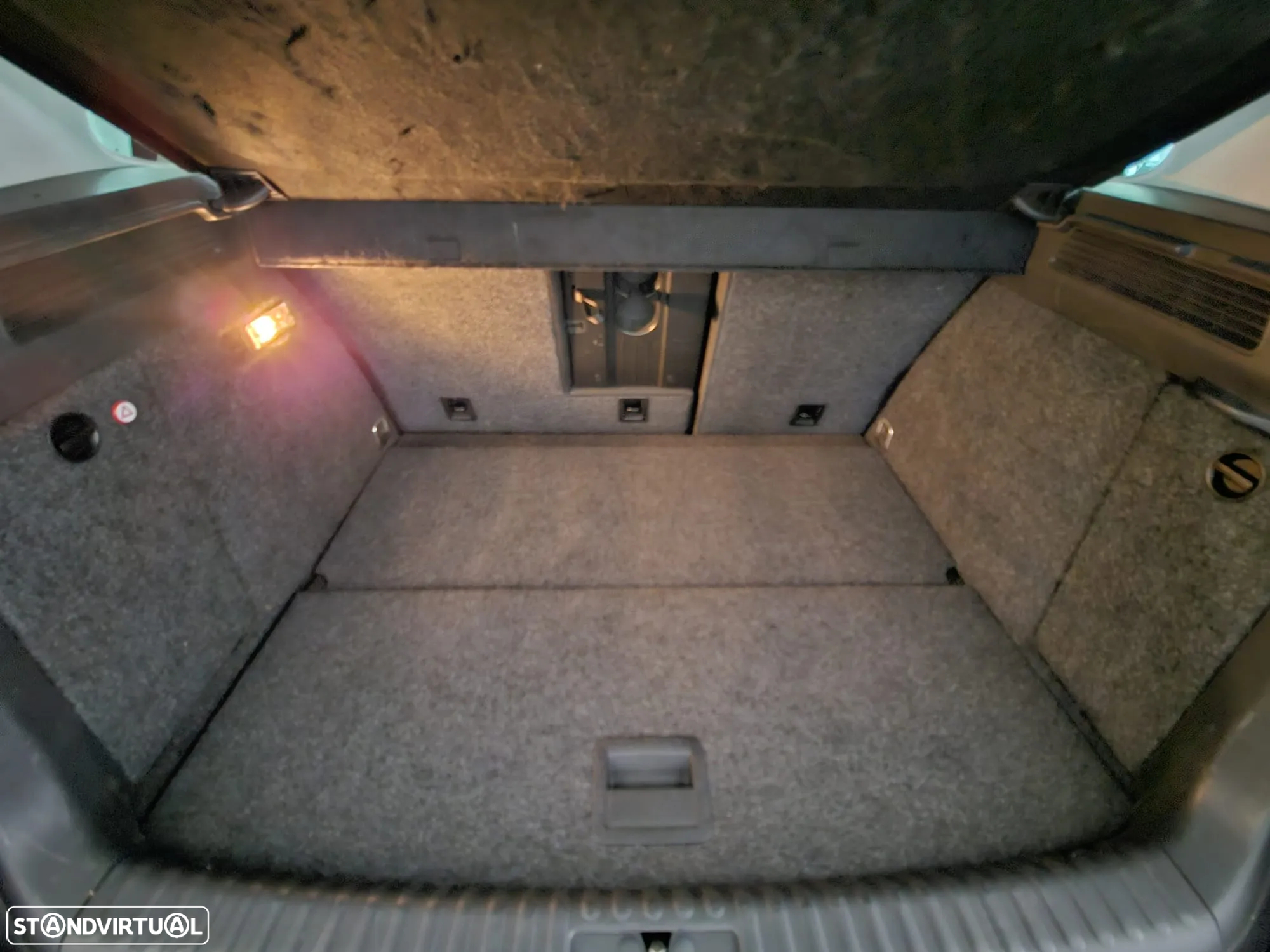 VW Tiguan 2.0 TDi Sport BlueMotion - 10