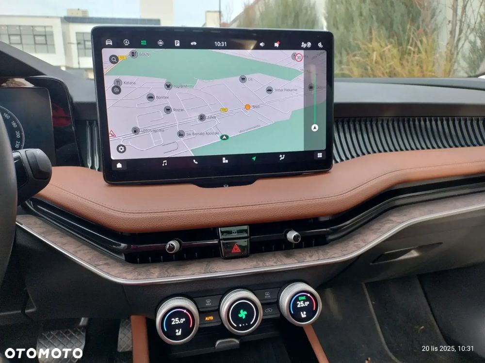 Skoda Superb 2.0 TDI SCR 4x4 L&K DSG - 13