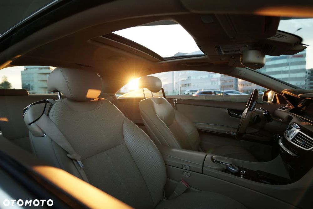 Mercedes-Benz CL 500 4-Matic BlueEff - 2