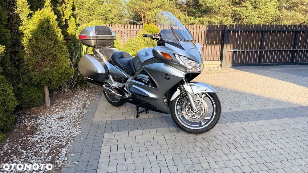 Honda ST - 3