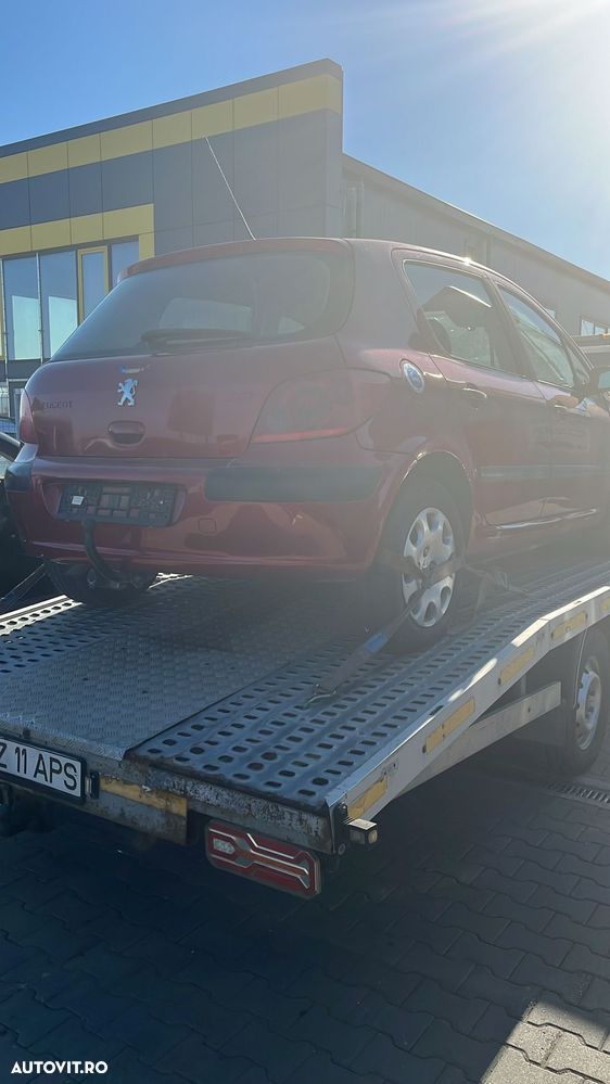 Dezmembram Peugeot 307 2.0HDI din 2006 - 3