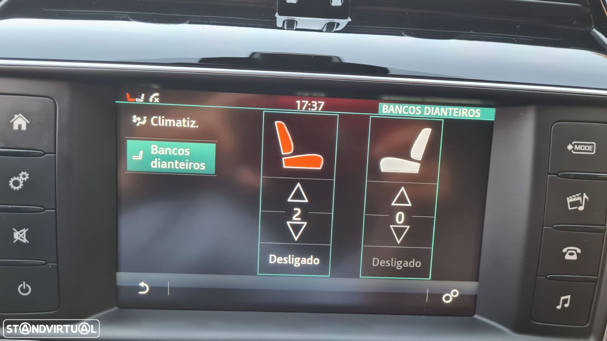 Jaguar XE 2.0 D Prestige - 22