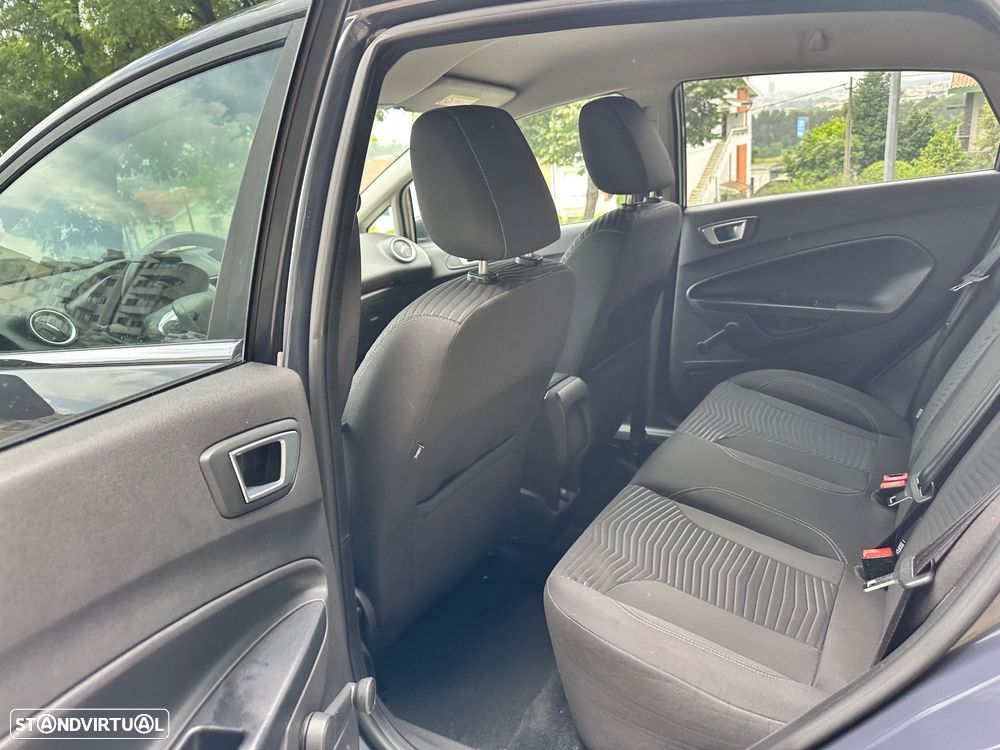 Ford Fiesta 1.0 Ti-VCT Titanium - 24