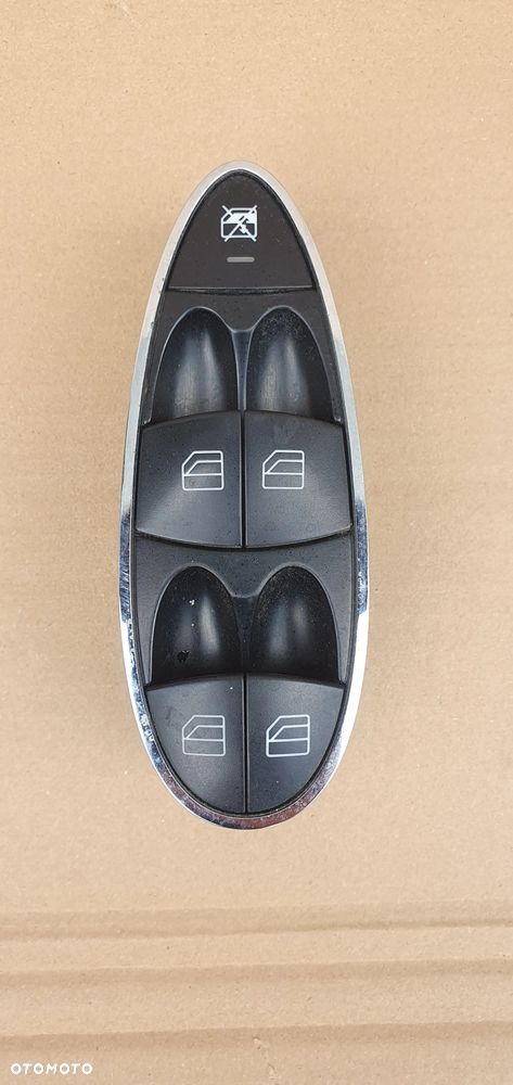 Przełącznik panel szyb lewy przód Mercedes E Klasa W211 A2118213679 - 1