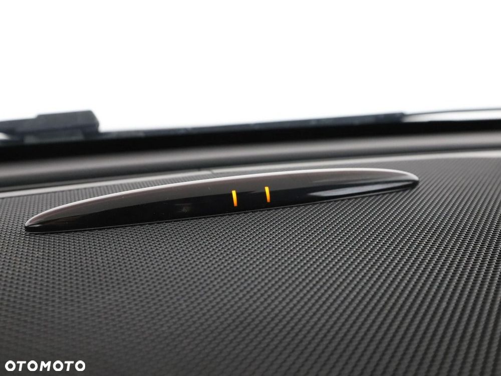 Mercedes-Benz CLA 180 Urban - 28