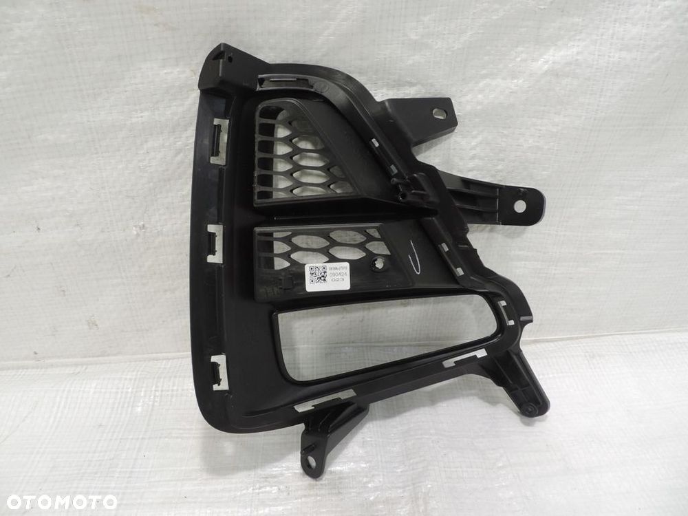 KRATKA ATRAPA PRAWA ZDERZAKA PRZÓD KIA CEED III 86564-J7010 NOWA ORYGINAŁ - 2