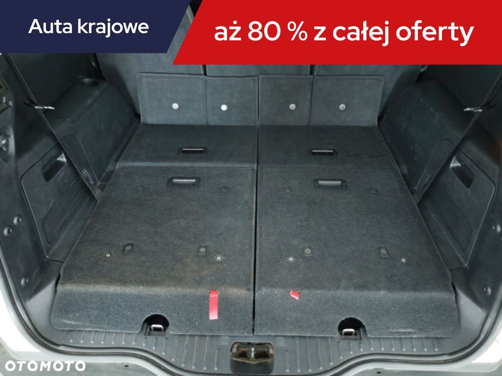 Ford S-Max - 12