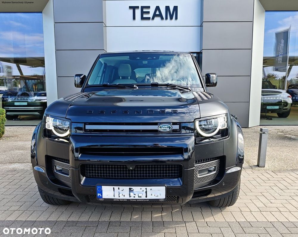 Land Rover Defender - 4