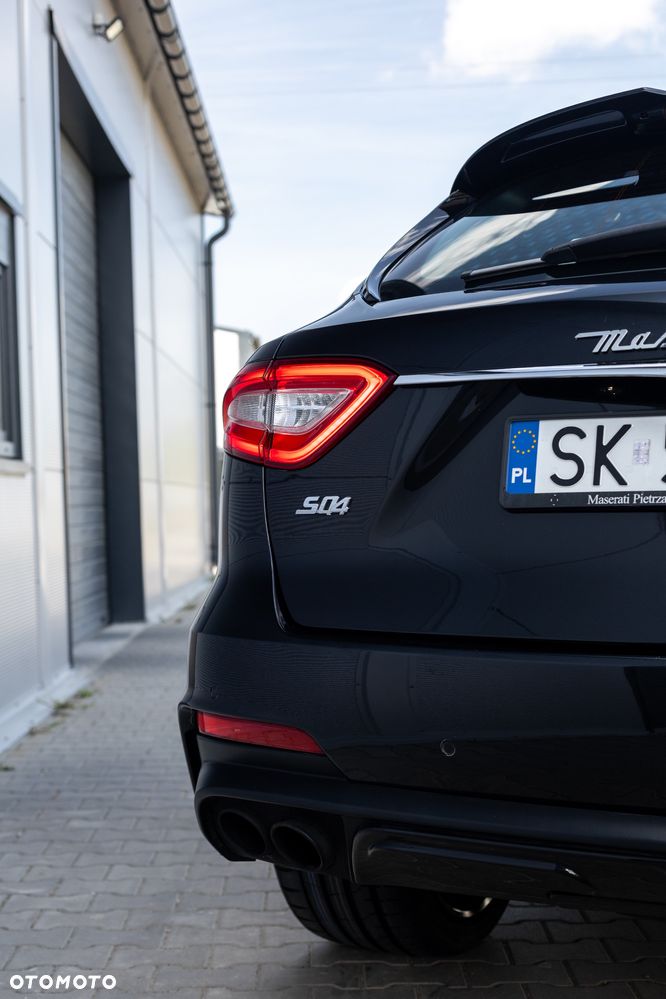 Maserati Levante S Granlusso - 8