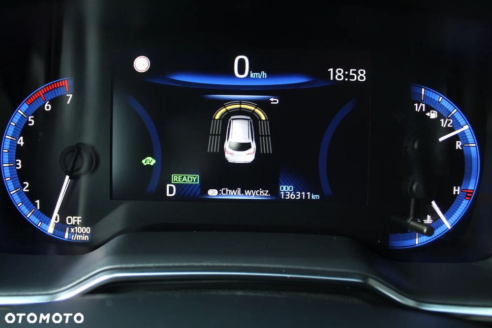 Toyota Corolla 1.8 Hybrid Comfort - 39