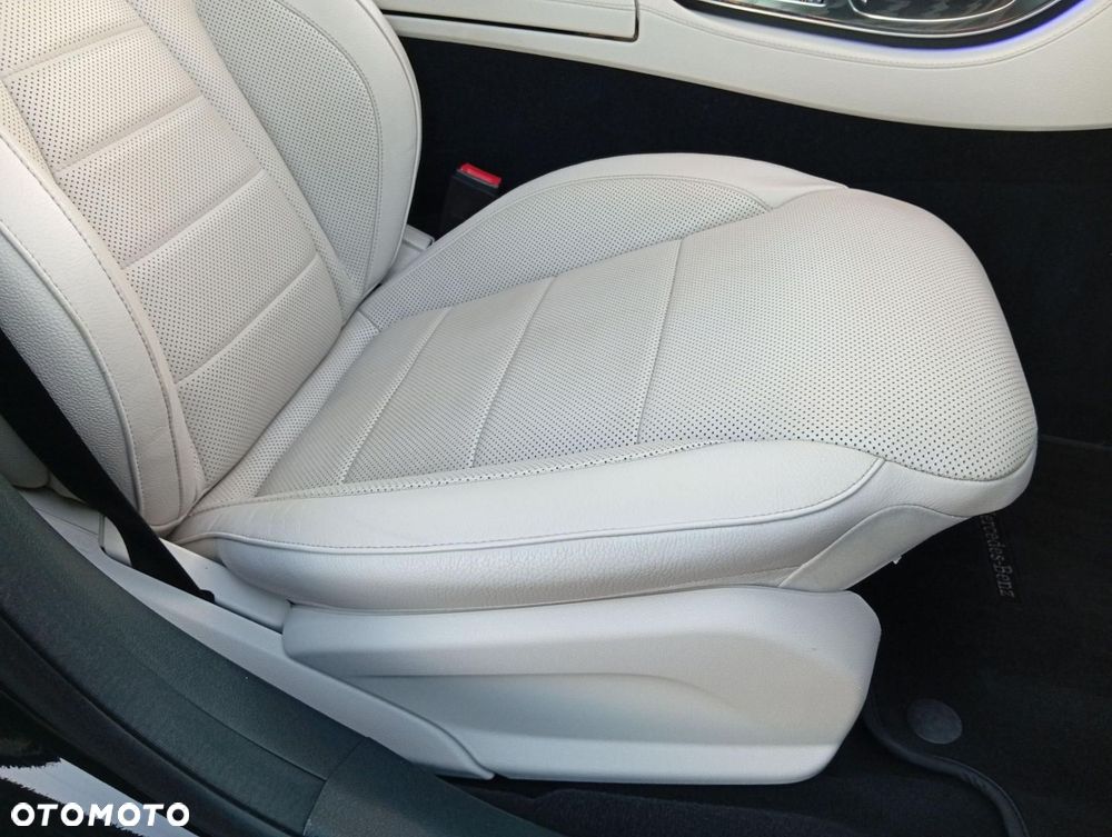 Mercedes-Benz Klasa E - 25