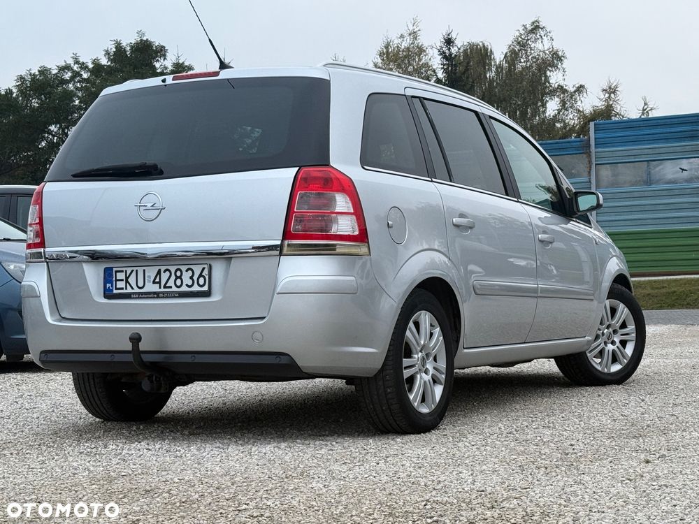 Opel Zafira 1.8 Cosmo - 10
