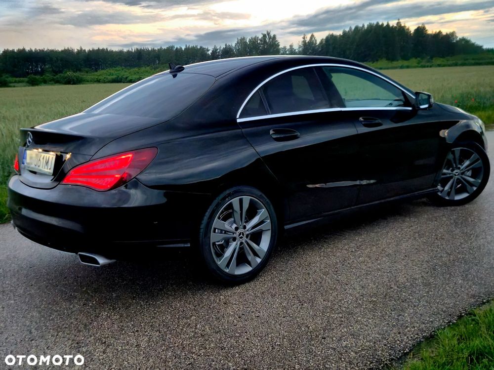Mercedes-Benz CLA 200 7G-DCT - 23