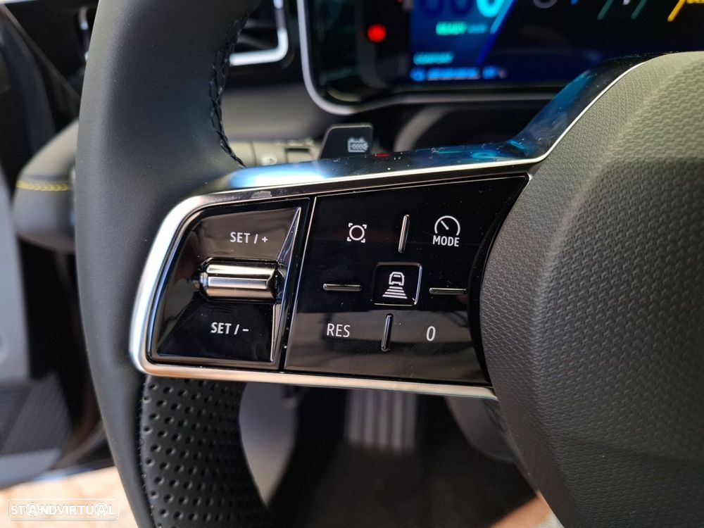 Renault 4 E-Tech 52 kWh Iconic Autonomia Conforto - 15