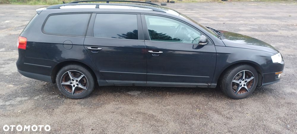 Volkswagen Passat 1.9 TDI Highline - 4