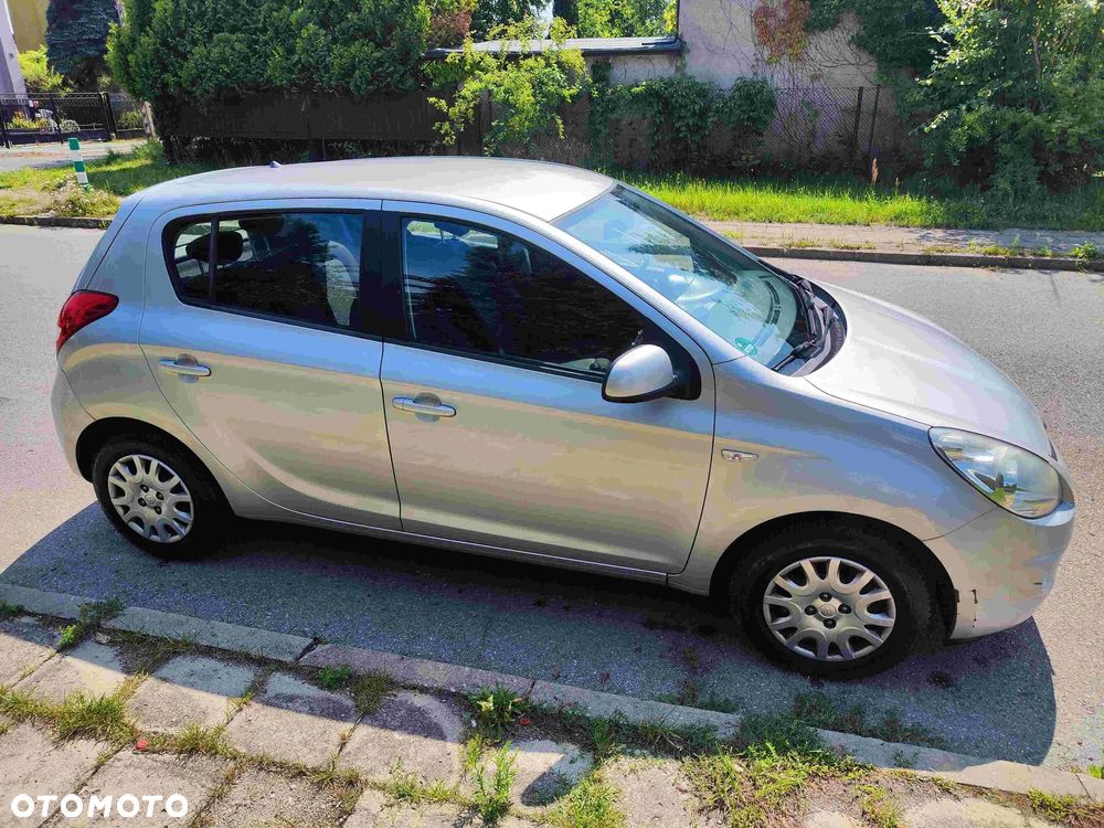 Hyundai i20 1.2 FIFA WM Edition - 9