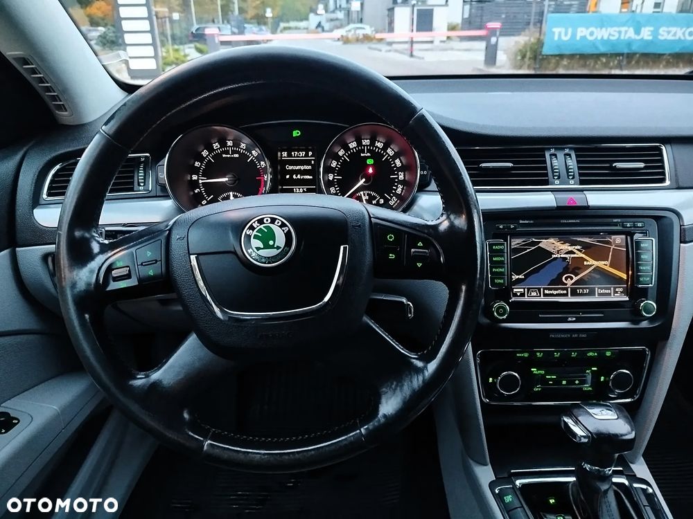 Skoda Superb 2.0 TDI DSG Exclusive - 7
