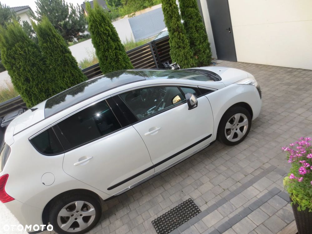 Peugeot 3008 2.0 HDi Allure - 26
