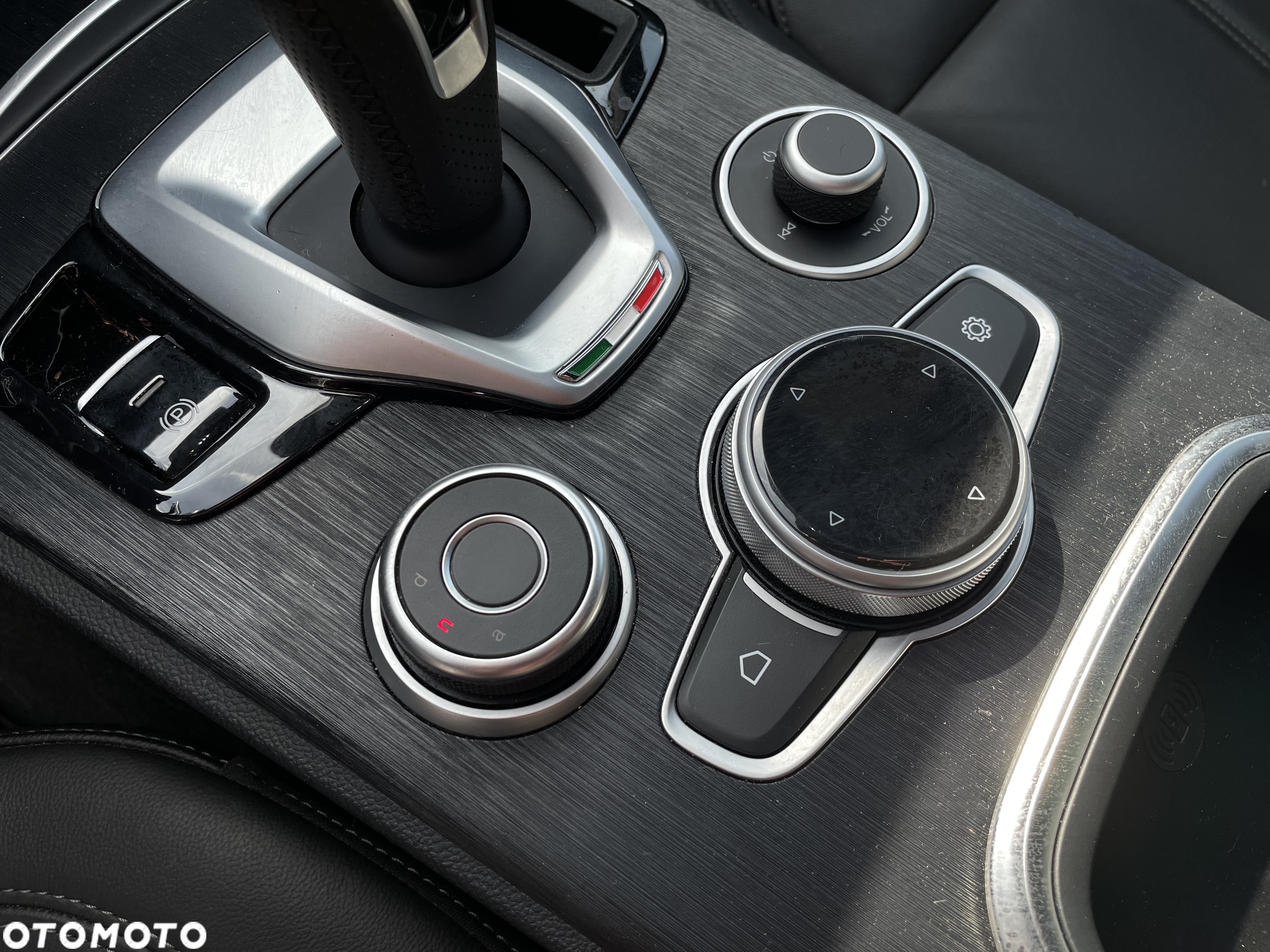 Alfa Romeo Stelvio 2.0 Turbo TI Q4 - 19