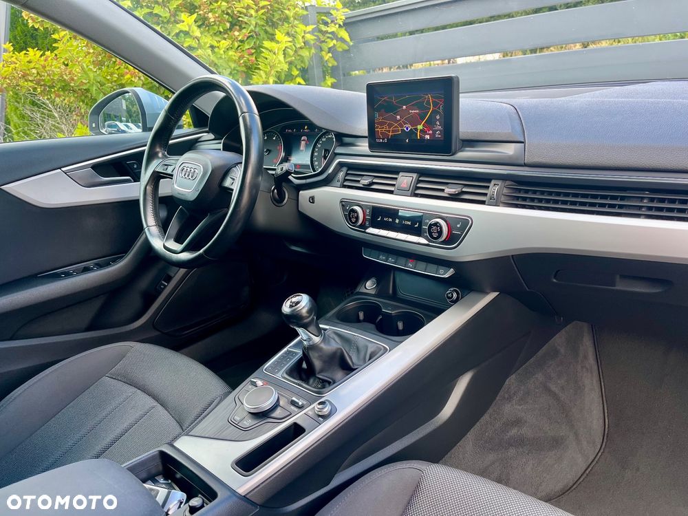 Audi A4 Avant - 20