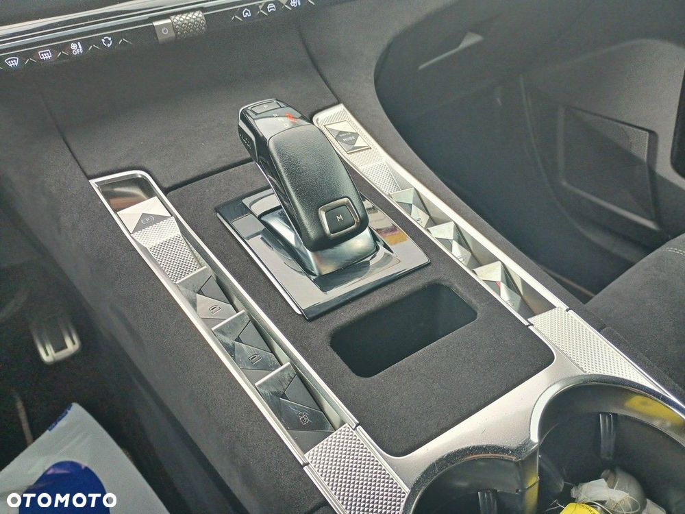 DS Automobiles DS 7 Crossback - 23