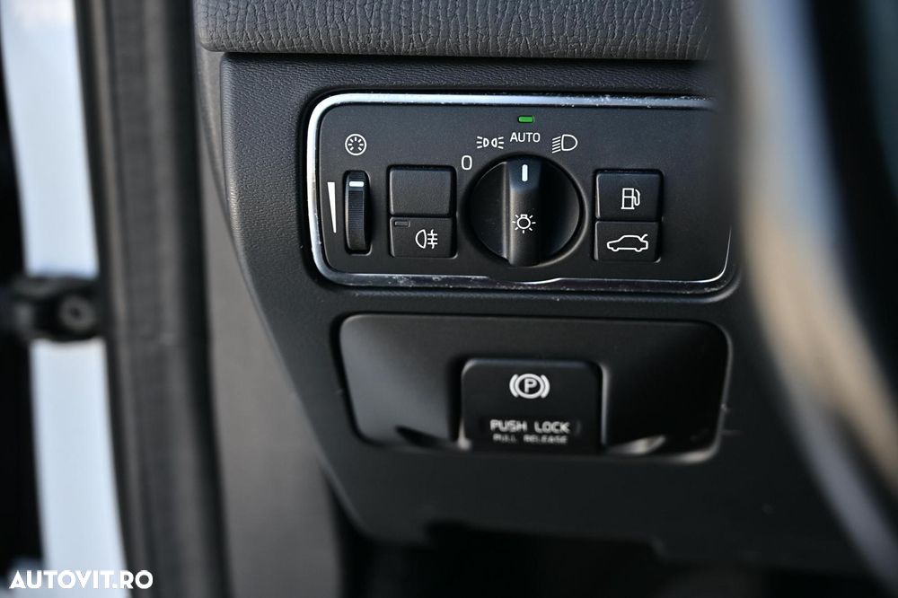 Volvo XC 60 D4 Geartronic Summum - 27