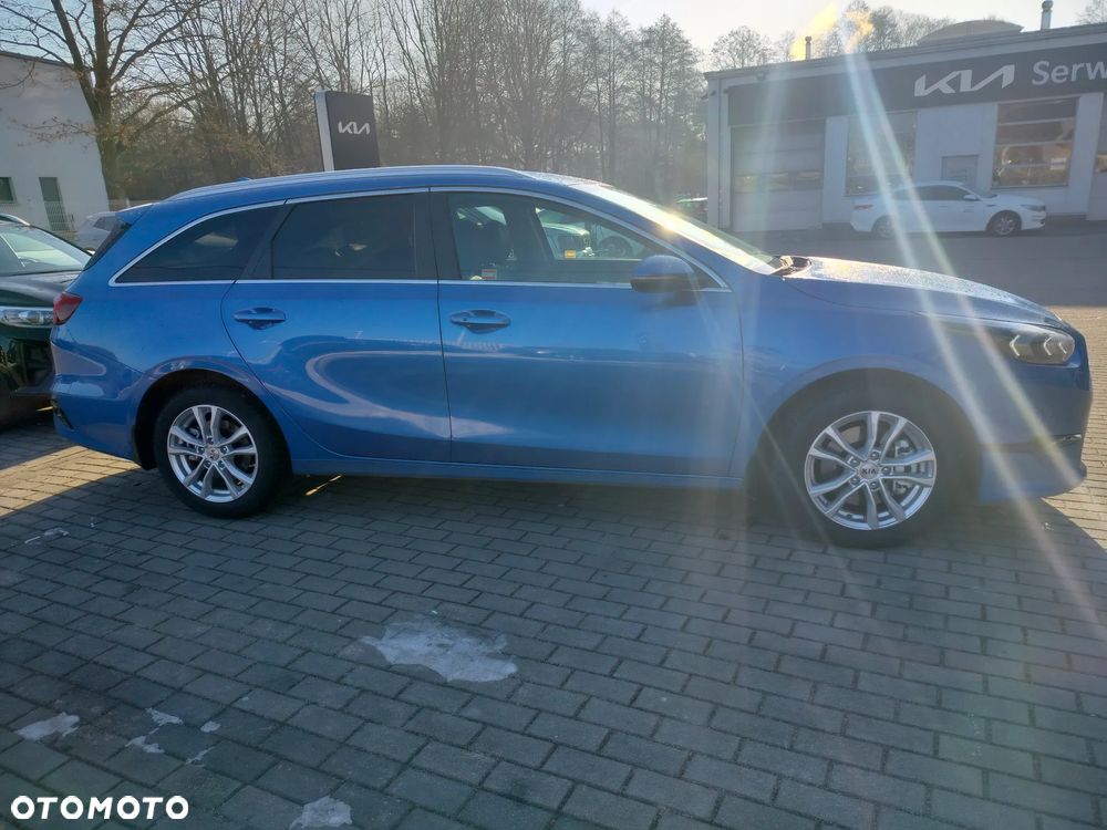 Kia Ceed 1.5 T-GDI Tribute DCT - 5