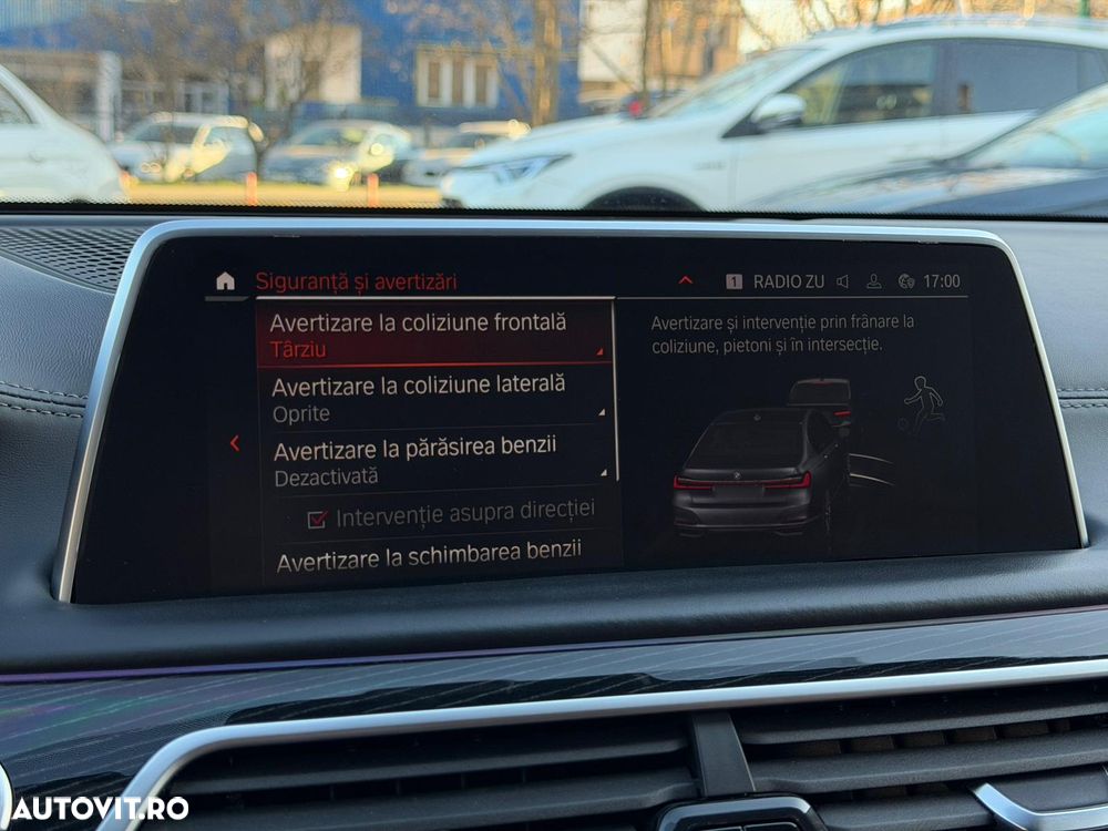 BMW Seria 7 750i xDrive - 35