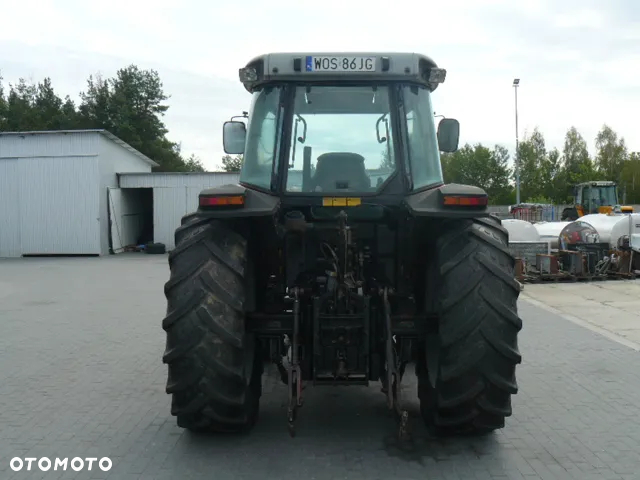 Massey Ferguson 6265 z ładowaczem MX 40-70 - 8
