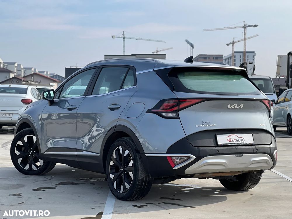 Kia Sportage 1.6 T-GDI PHEV 6AT 4x4 Business Line - 4