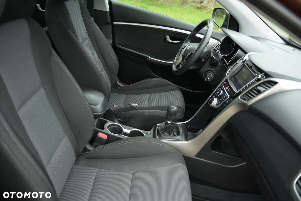 Hyundai i30 1.4 Premium - 18