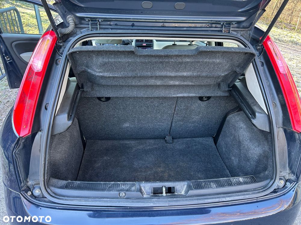 Fiat Grande Punto - 12