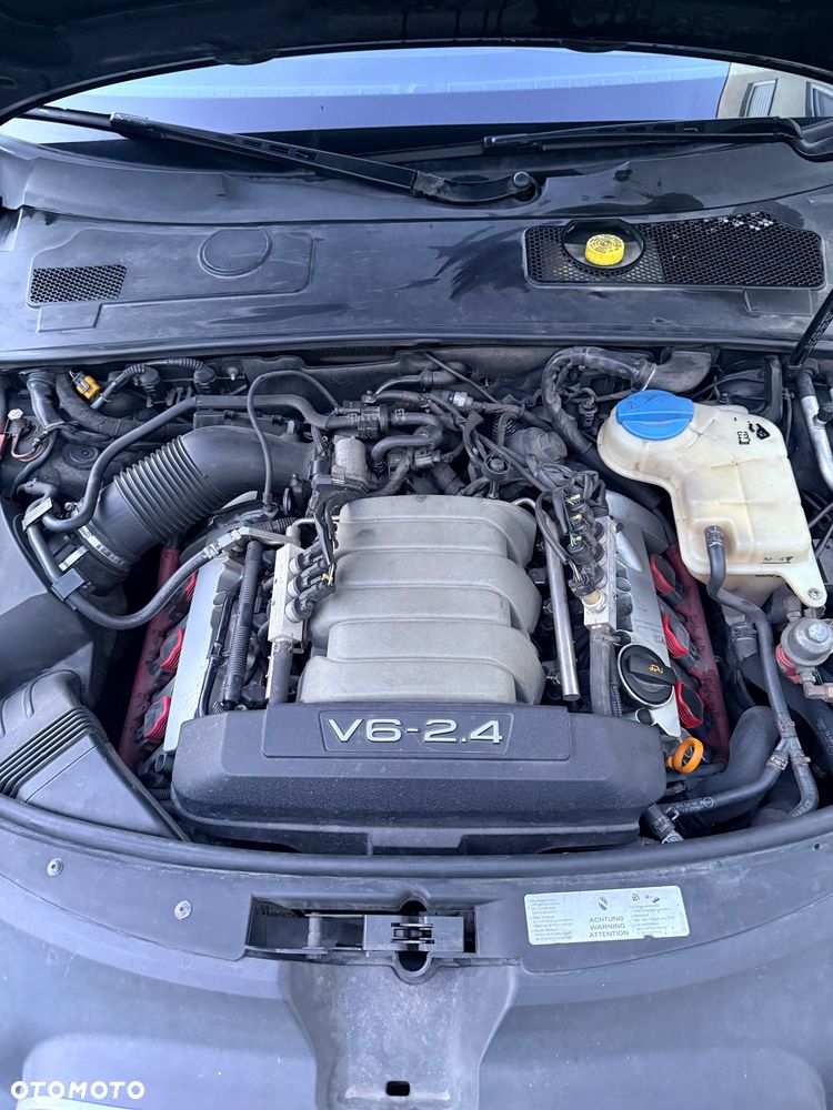 Audi A6 Avant 2.4 - 11