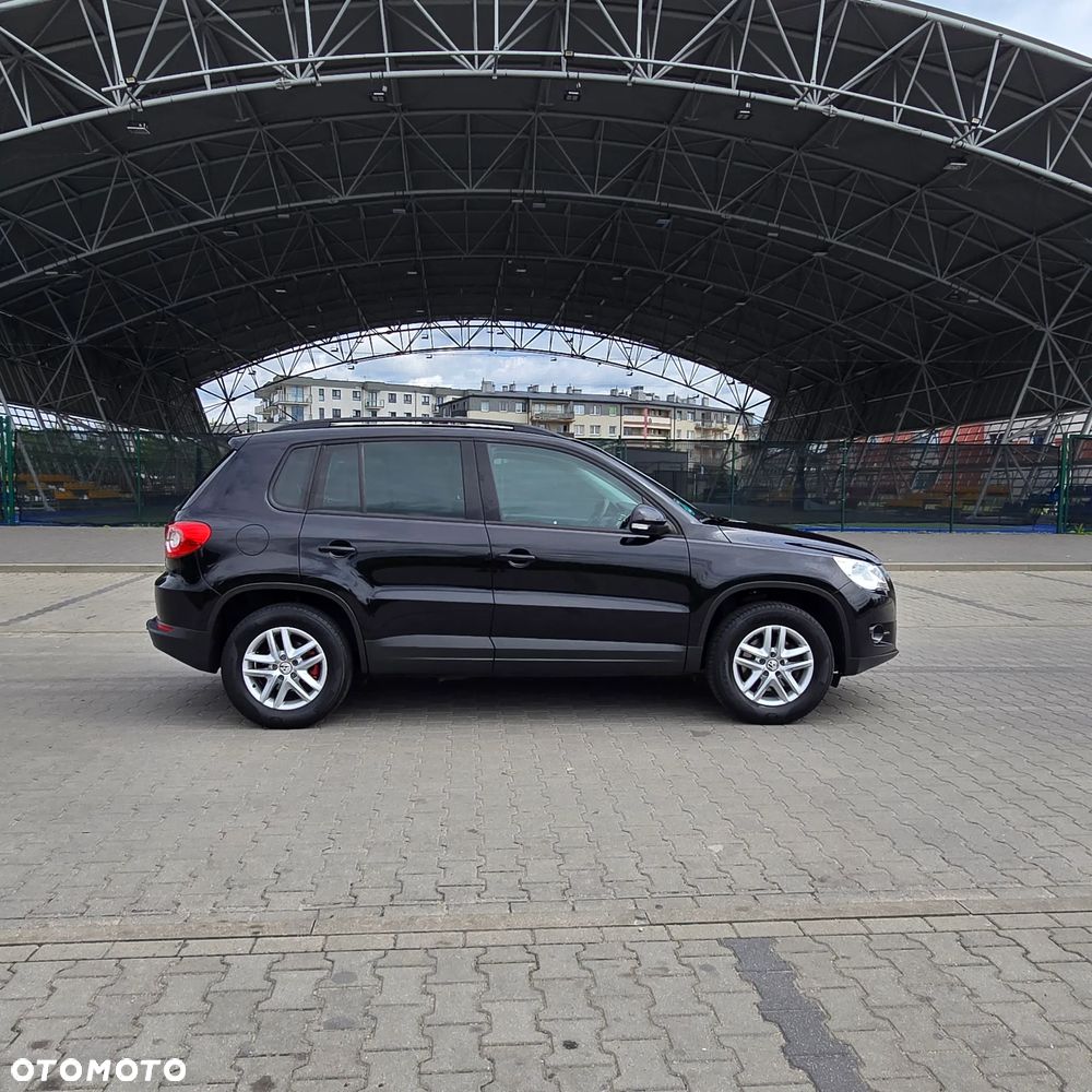 Volkswagen Tiguan - 9