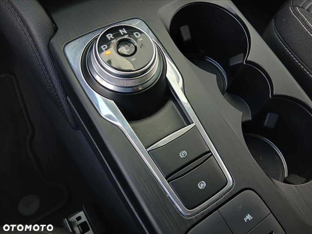 Ford Kuga - 19