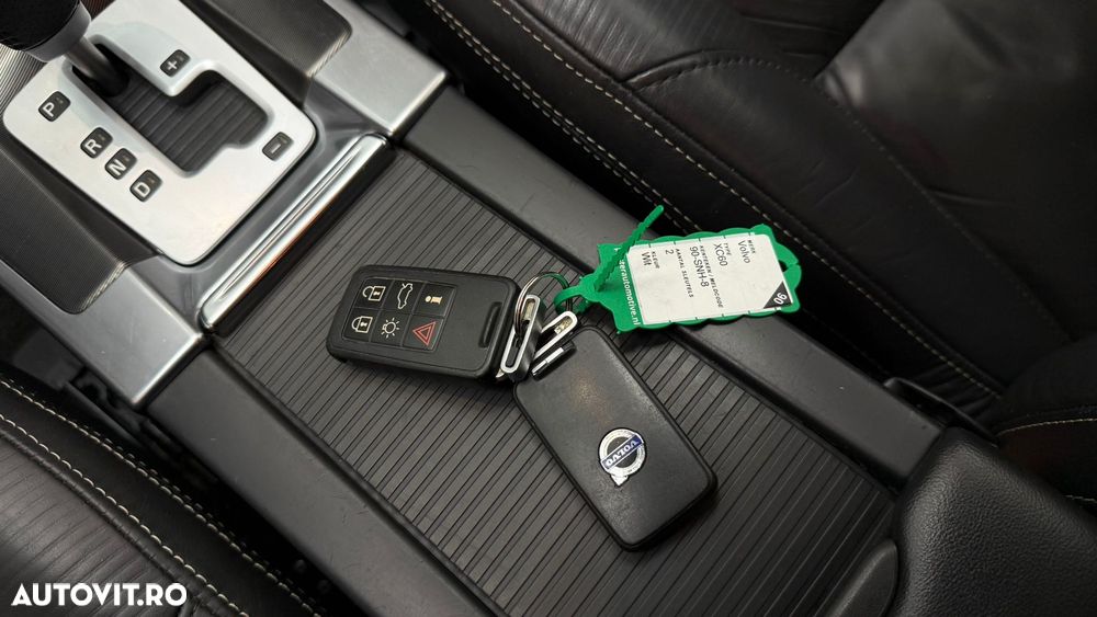 Volvo XC 60 D5 AWD Aut. RDesign - 29