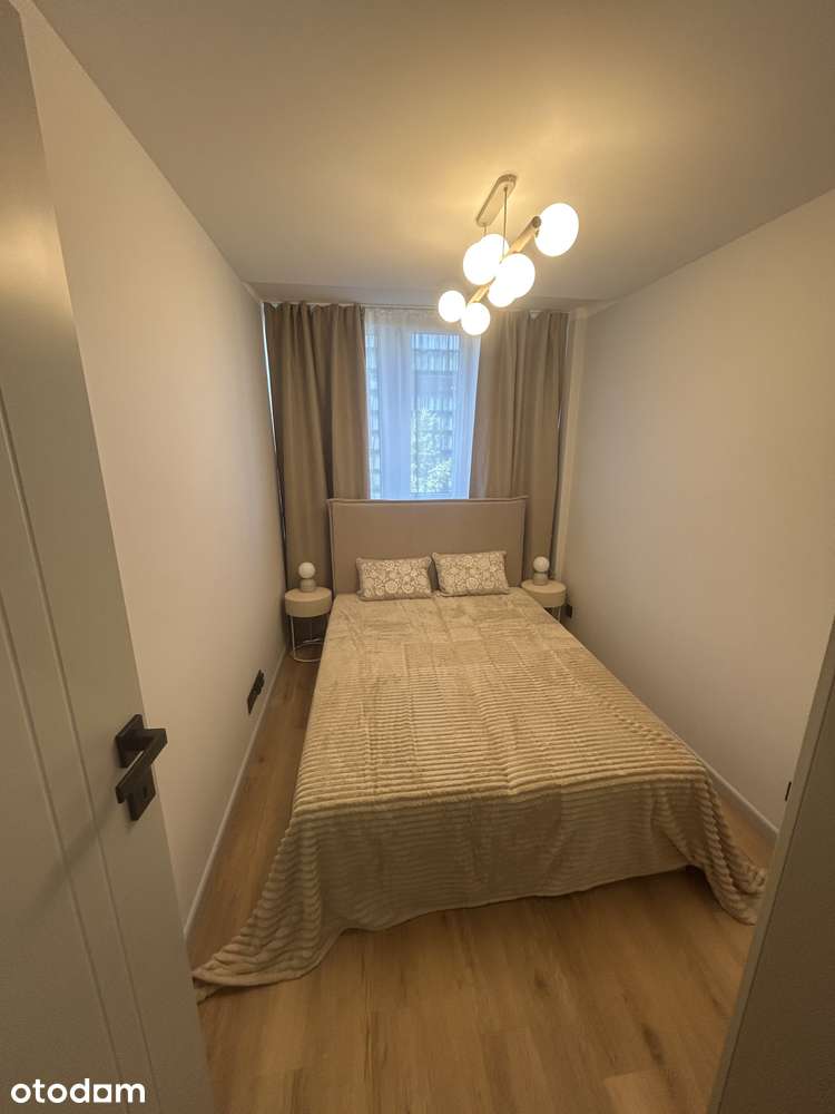 Do wynajęcia | 3 pokoje | 48m2 | Śródmieście | Grzybowska | 4700zł
