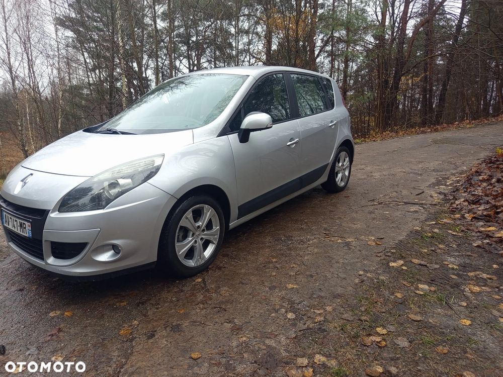 Renault Scenic - 1