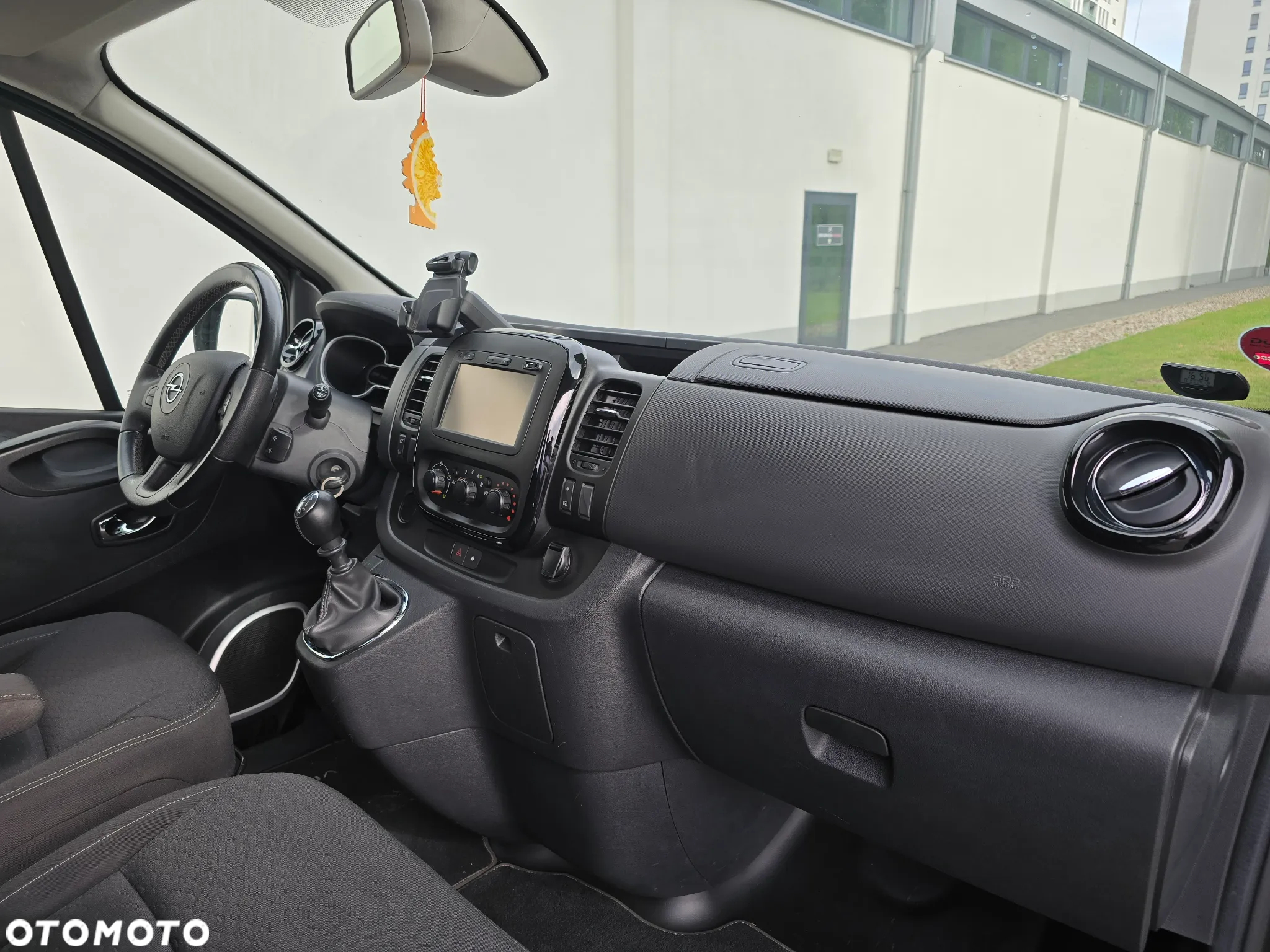 Opel Vivaro L2H1 2,9t Elegance - 16