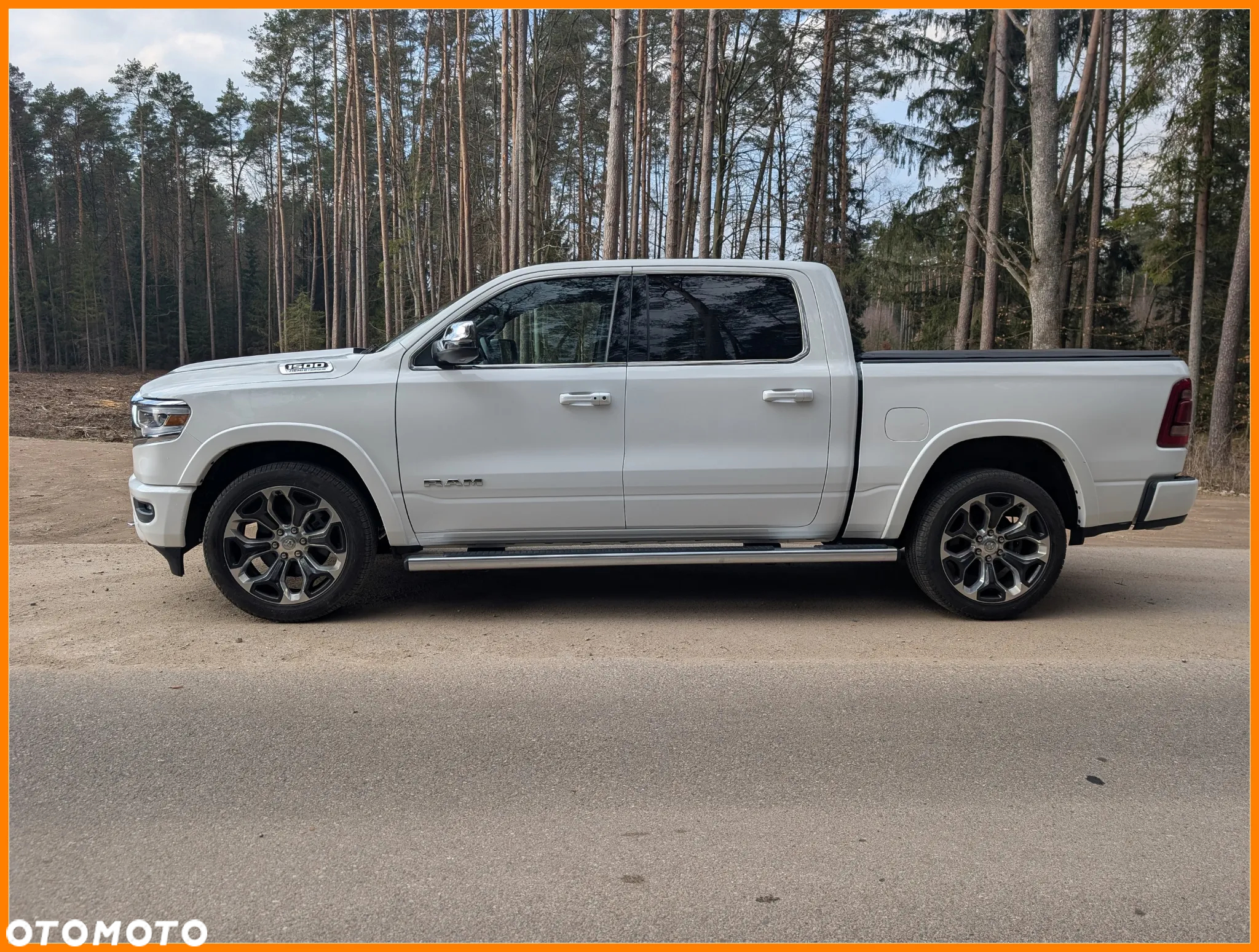 RAM 1500 Crew Cab Longhorn - 2