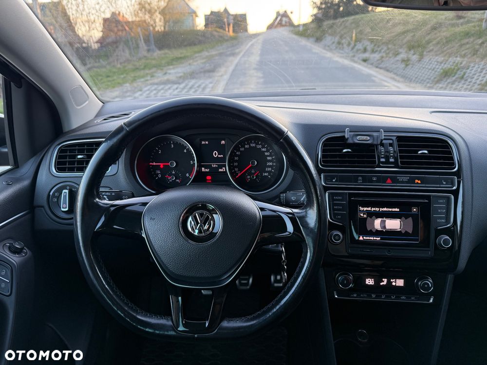 Volkswagen Polo 1.4 TDI (Blue Motion Technology) SOUND - 10
