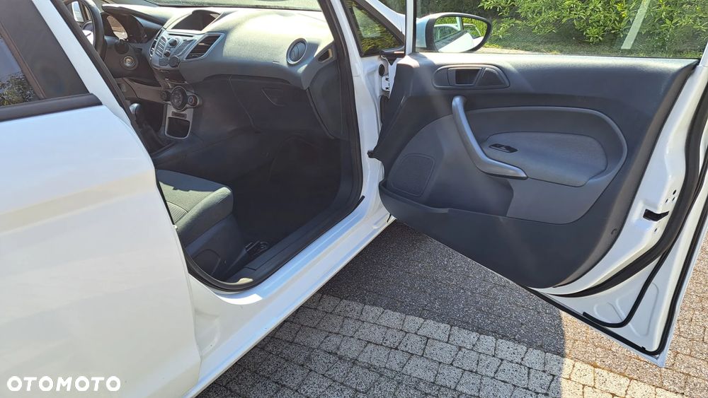 Ford Fiesta - 14