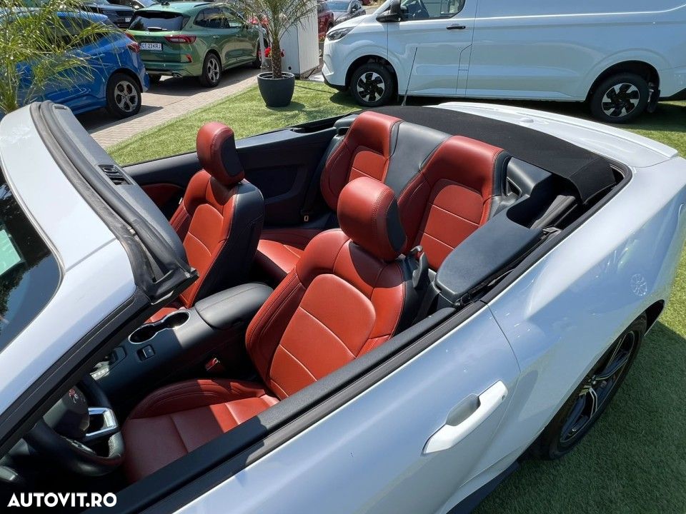 Ford Mustang - 26