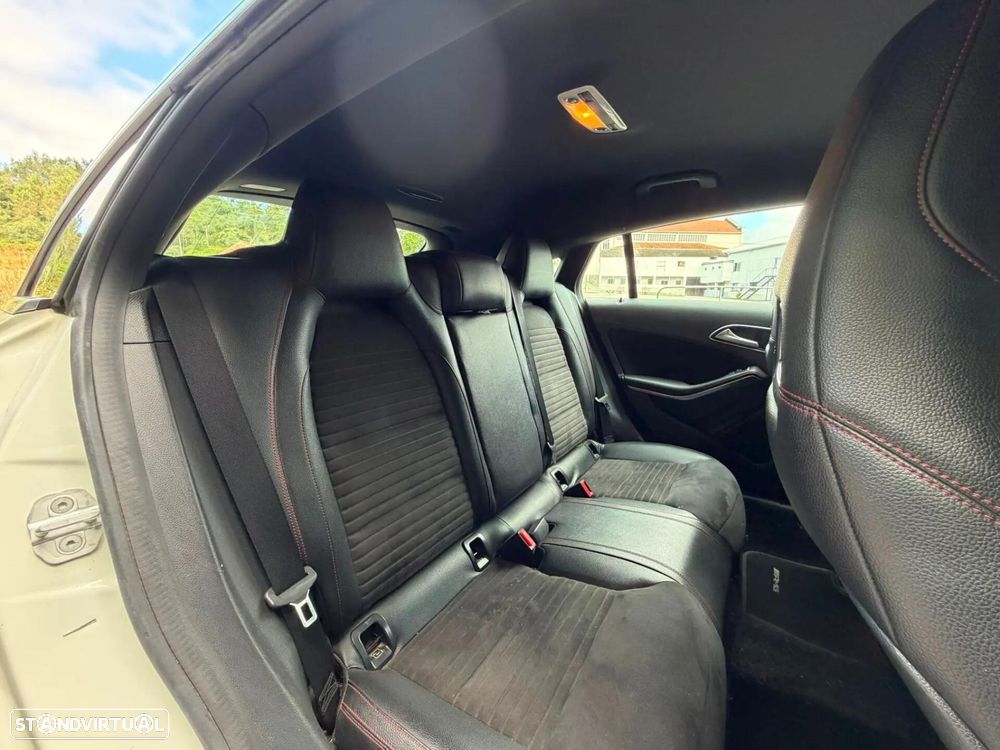Mercedes-Benz CLA 220 d Shooting Brake AMG Line Aut. - 38