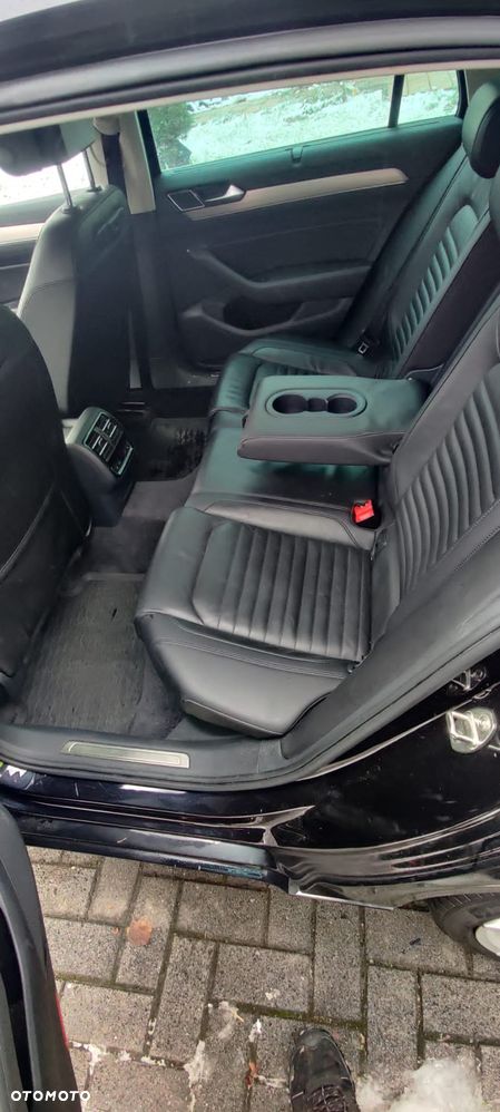 Volkswagen Passat - 13