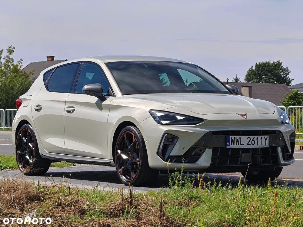 Cupra Leon 1.5 eTSI DSG - 1