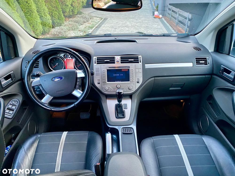 Ford Kuga 2.5 4x4 Titanium - 13